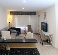 ADELAIDE CBD APARTMENT - 3BR 2BATH  CARPARK - Accommodation 4U