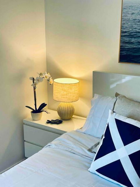 DOCK 08 Riverside Entertainer Pets Welcome - Accommodation 4U 1