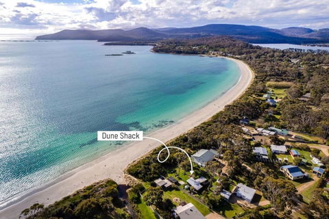 Dune Shack - On The Beach, 10 Minutes From Port Arthur - Accommodation 4U 1