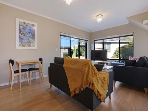 Eagle Heights Holiday Units - Accommodation 4U 2