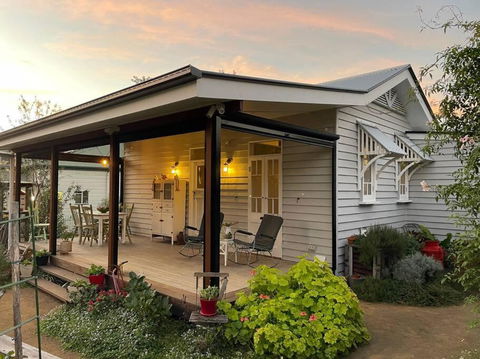 Entire Boutique Home - The Rustic Cottage - Canungra - Accommodation 4U 0