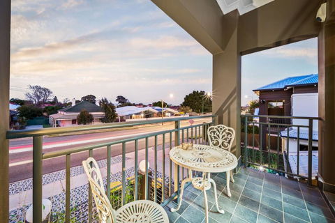 Equitice Winter Moonlight Villa - Accommodation 4U 1