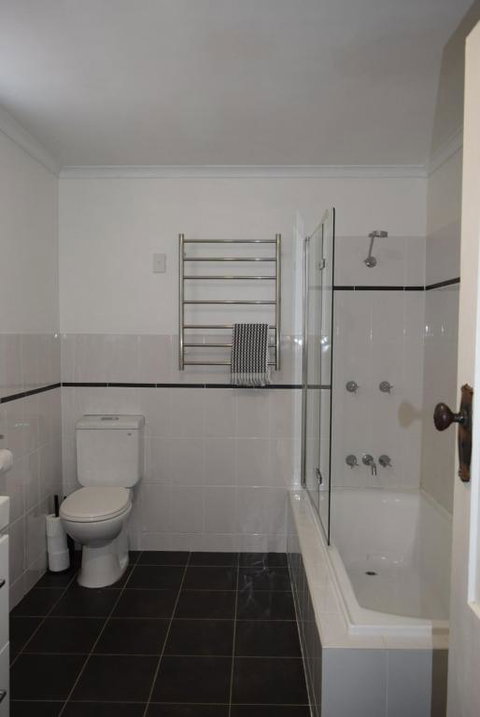 Fitzroy House - Federation Charm Near Town Centre - Accommodation 4U 4