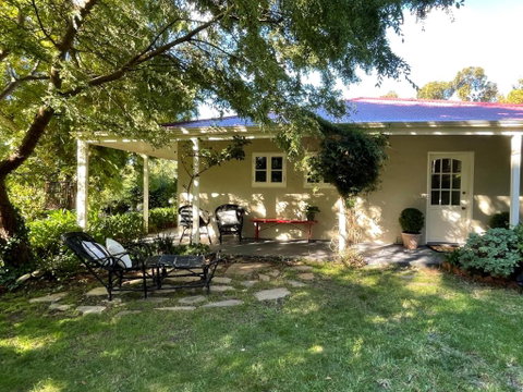 Fleetwood Cottage Bed And Breakfast - Accommodation 4U 2