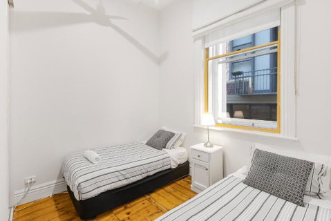 Flinders Lane Apartments - Accommodation 4U 4