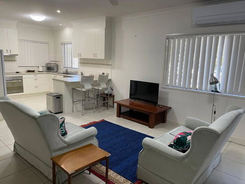 Georgina Townhouse - Accommodation 4U 1