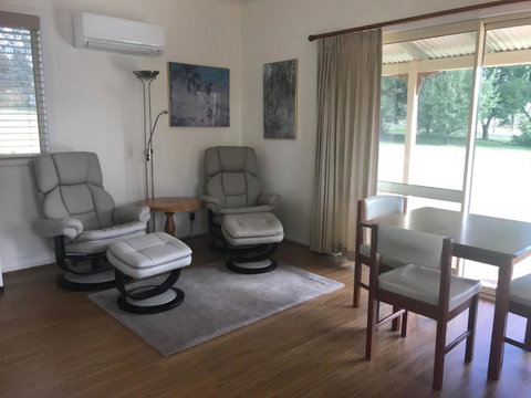 Glen Waverly Farmstay - Accommodation 4U 2