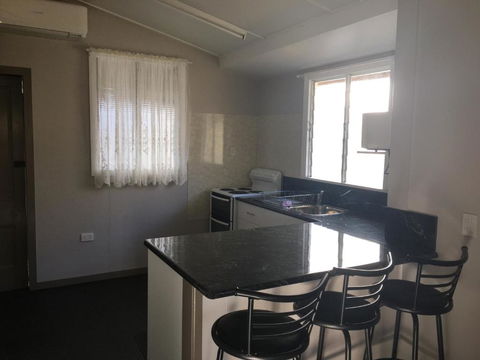 Goondihill Hotel - Accommodation 4U 2