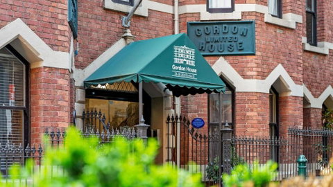 Gordon House Apartments - Accommodation 4U 1