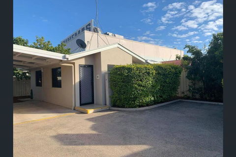 Fully Furnished Modern Unit In Centre Of City - Accommodation 4U 2