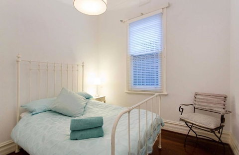 Gorgeous Subiaco Cottage - Accommodation 4U 4