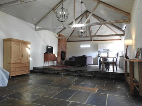 Grape Pickers Cottage - Accommodation 4U 0