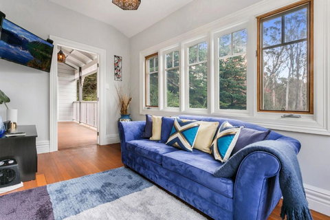 Hailsham House - Accommodation 4U 3