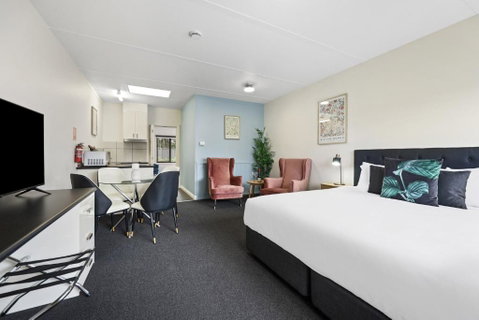 Hamilton Lakeside Motel - Accommodation 4U 0