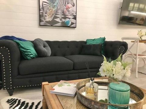 Hamptons In Rye Green Cottage 3 Mins To Hot Springs! - Accommodation 4U 1