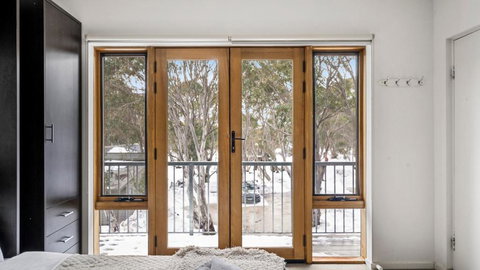 Hangar - Accommodation 4U 2