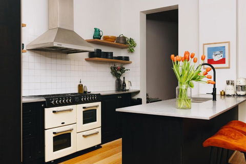 Henry Home - Accommodation 4U 3