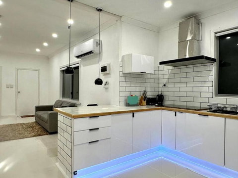 Home From Home In Brighton - Accommodation 4U 2