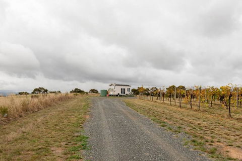 Hounds Run Vineyard - Tiny House In The Grampians - Accommodation 4U 3