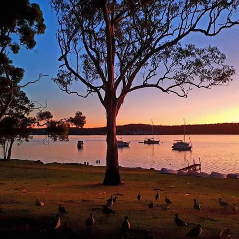 House Beside The Lake - Accommodation 4U 0