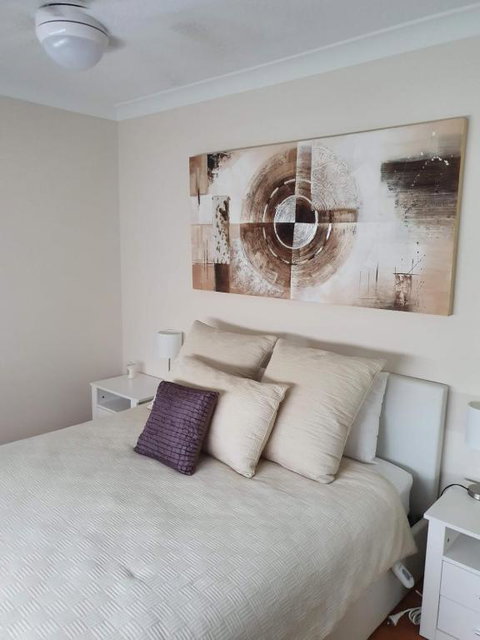 House Beside The Lake - Accommodation 4U 2