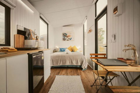 Hunters Inn By Tiny Away - Accommodation 4U 0