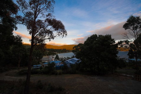 Adventure Bay Beach House - Accommodation 4U 2