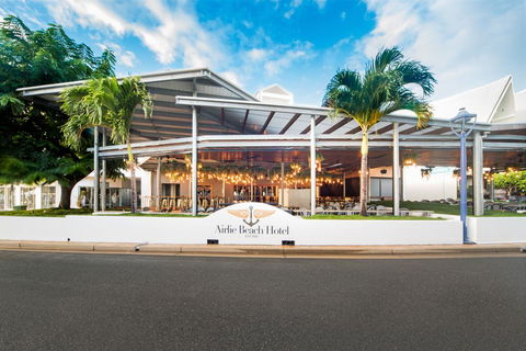 Airlie Beach Hotel - Accommodation 4U 0