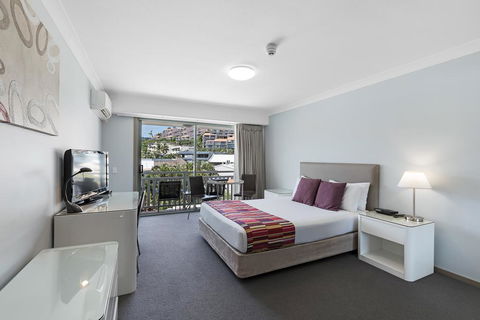 Airlie Beach Hotel - Accommodation 4U 3