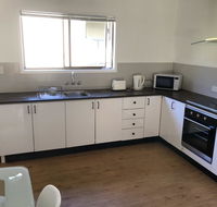 Airlie Getaway Unit 1 - Accommodation 4U