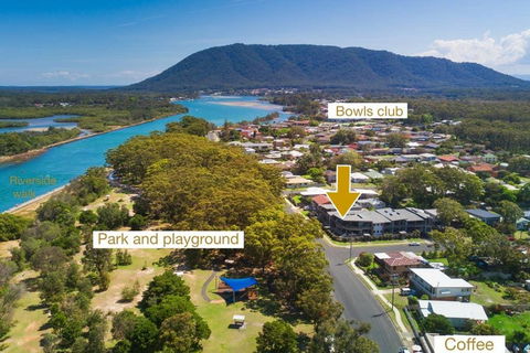 Ait Shona - Happy Place. Apt 10 Haven On The Park - Accommodation 4U 3