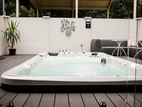 Aldgate Lodge Bed & Breakfast - Accommodation 4U 0