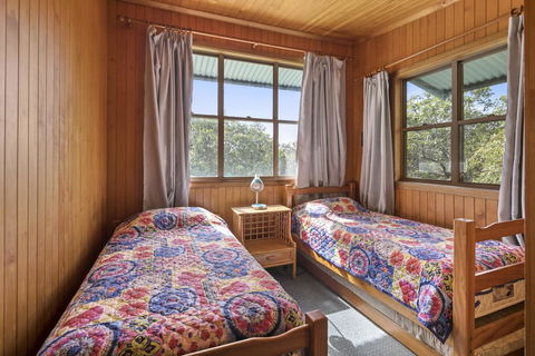 Alinjarra - 13 Waller Court - Accommodation 4U 2