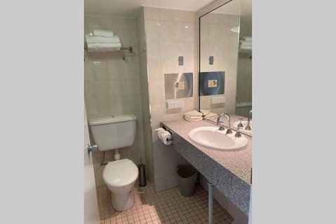 All In 500 Aud Weekly Beachfront The STRAND Studio Apartment - Accommodation 4U 2