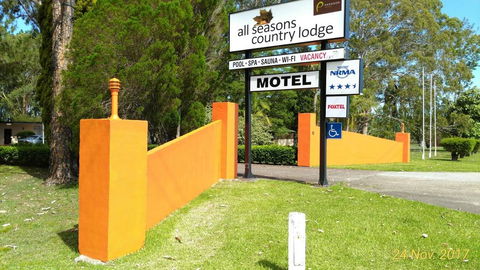 All Seasons Country Lodge - Accommodation 4U 0