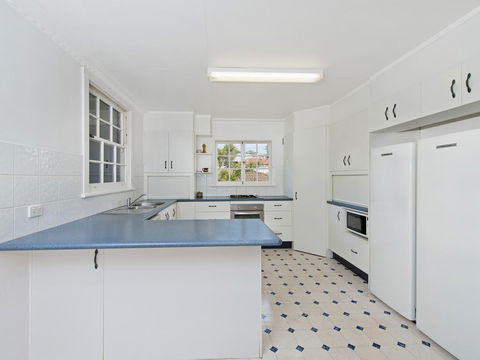 Allamanda House, 3 Willow Street - Accommodation 4U 1