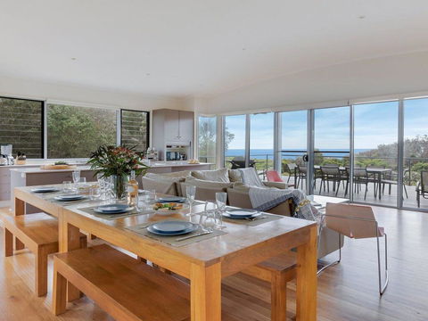 Aloha - Direct Beach Access From Property - Accommodation 4U 1