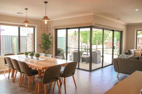 Amaroo - Accommodation 4U 3