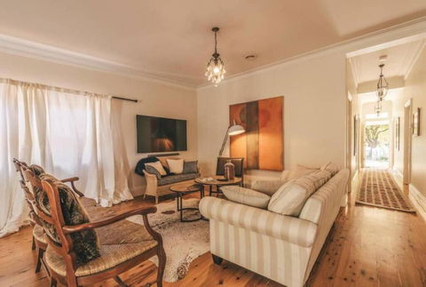 Ambrose On Byng - Central Location W/ 2 Bathroom - Accommodation 4U 0