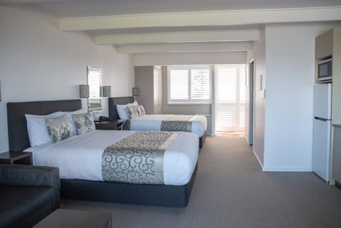 Amooran Oceanside Apartments And Motel - Accommodation 4U 3