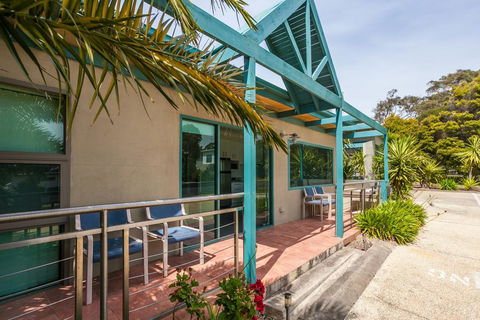 Anglesea River Apartments - 2 Bed Unit 2/4 - Accommodation 4U 0