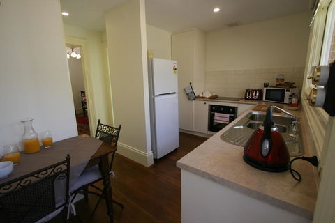 Annies Garden Cottage - Accommodation 4U 1