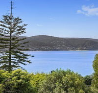 APARTMENT 29 PACIFIC APARTMENTS - Grand Escape with ocean views - Accommodation 4U