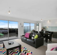 APOLLO 13 PENTHOUSE - free wifi  huge terrace - Accommodation 4U