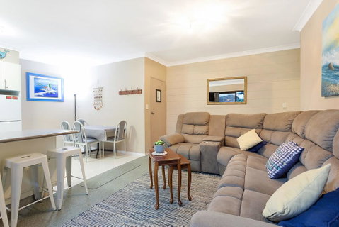Apollo Unit 7 - Accommodation 4U 3