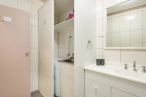 Apollo Unit 7 - Accommodation 4U 2