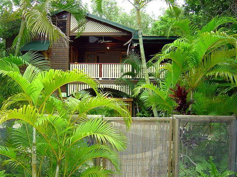 Appian Beach House - Accommodation 4U 0
