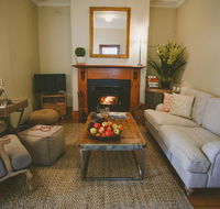 Apple Cottage Orange NSW - Accommodation 4U