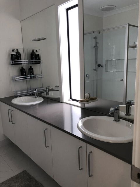 Apple House Upper Point Cook - Accommodation 4U 3