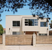 Arabella on West - Accommodation 4U